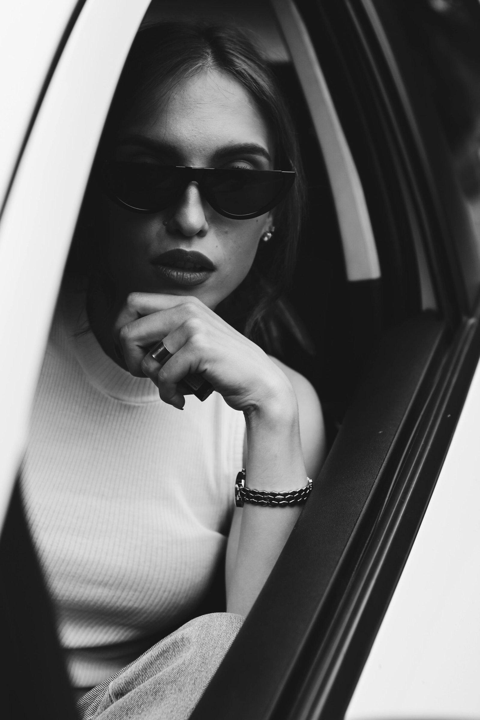 Refurbished IPL Hair Removal Device: 7 Amazing Ways to Achieve Salon-Grade Smoothness (Proven Guide) 1 pexels maryiaplashchynskaya 7465239 scaled Luxury Beauty Devices